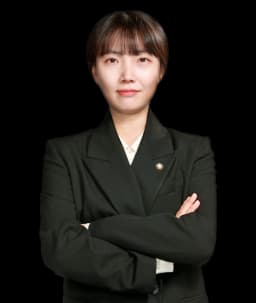 사건담당변호사 장현지
