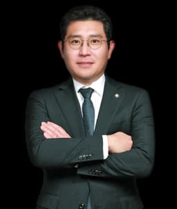 사건담당변호사 김상구
