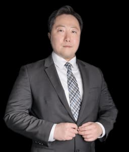 사건담당변호사 JunYong